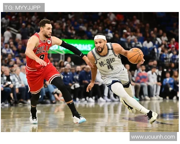 2020年季后赛湖人与火箭第二场激战回顾与精彩瞬间分析